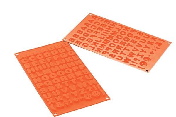 36.169.00.0060_003.jpg Moule silicone 82 lettres flexi - SF169 – Image 1
