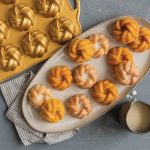 Moule 12 Mini Bundt Torsadés Gold – Image 3