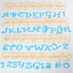 FMM Emporte-pièce chunky funky alphabet et nombres 2 cm – Image 2