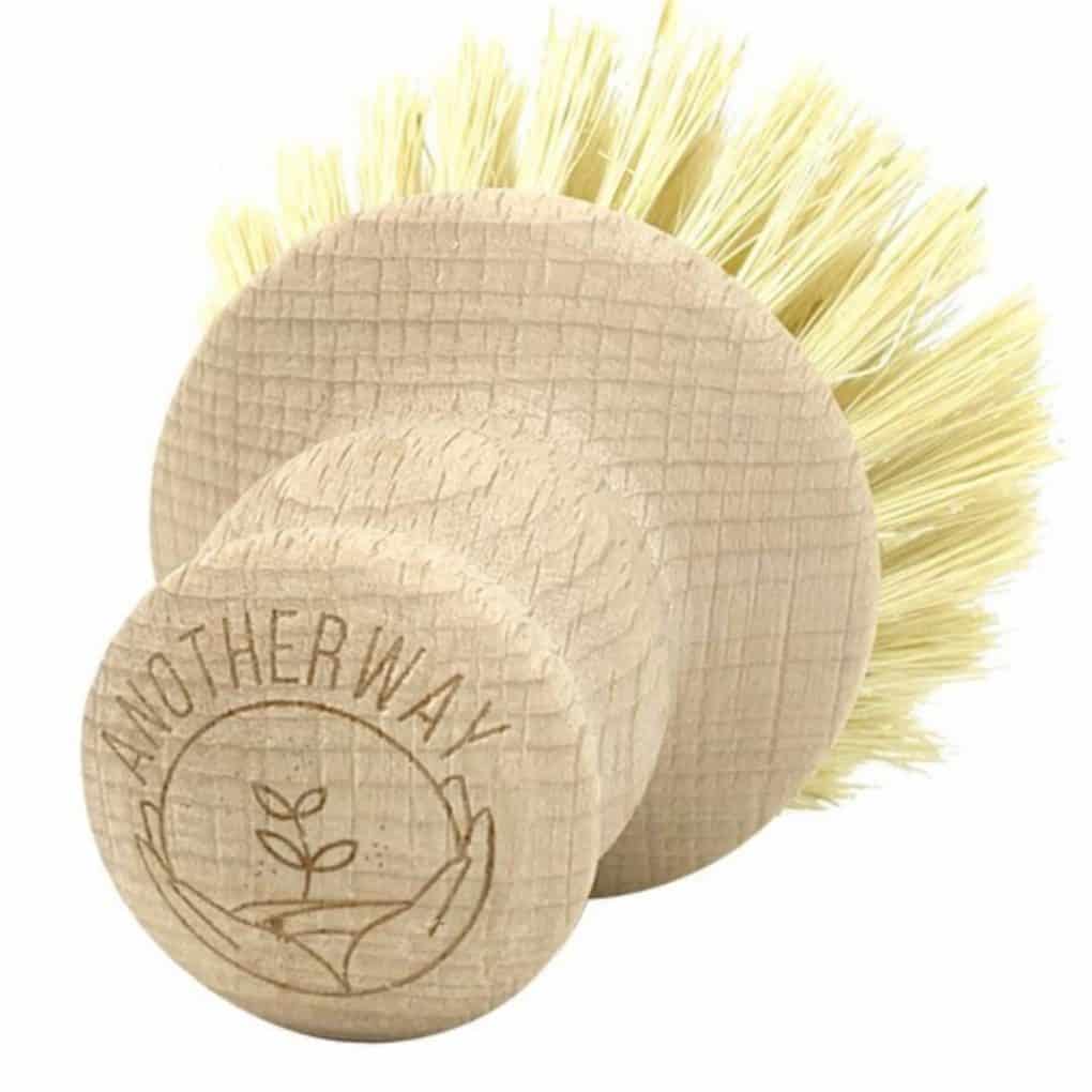 Modifier-photo-1024-WordPress-52.jpg Petite brosse vaisselle bois – Image 1
