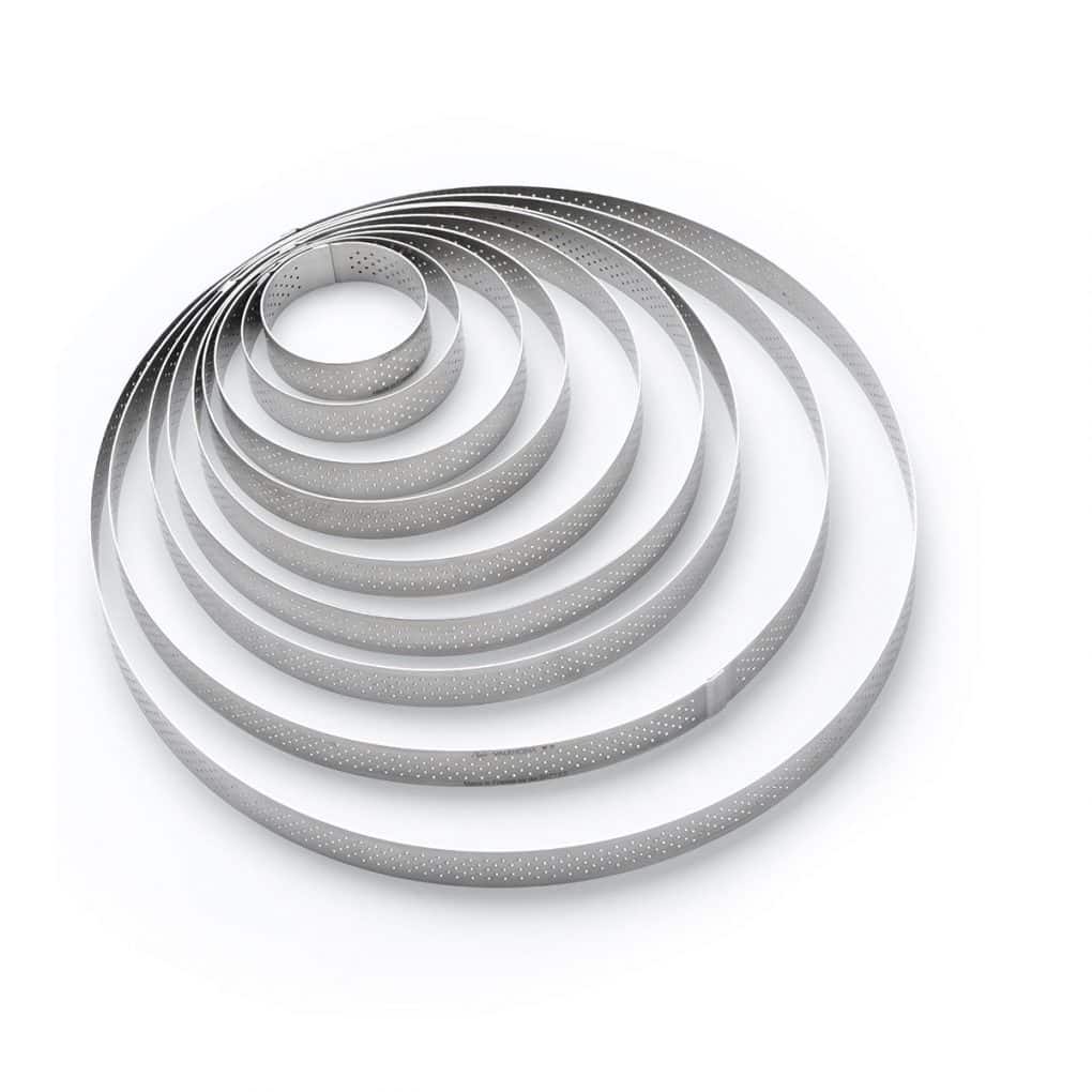 cercle-a-tarte-rond-valrhona-inox-perfore-ht-2-cm.jpg Cercle perforé inox DIAM:15,5cm H:2cm – Image 1