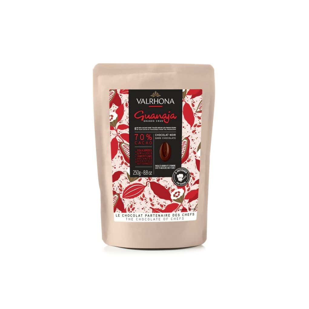 chocolat-noir-a-patisser-guanaja-70-250g-valrhona.jpg Chocolat noir Guanaja 70% fève 250 gr – Image 1