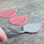 Spatule à former les feuilles en chocolat 36 mm – Image 2