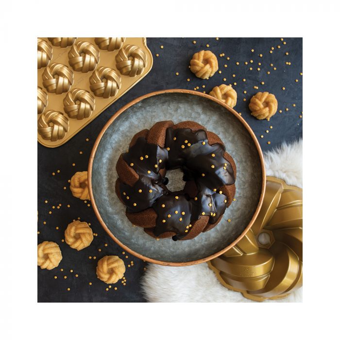 Moule à gâteau Bundt® torsadé Gold – Image 6