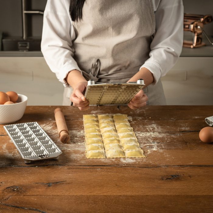 Moule à raviolis Marcato 24 carrés – Image 4