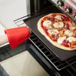 Manique  Pince De Cuisine Silicone Rouge – Image 2