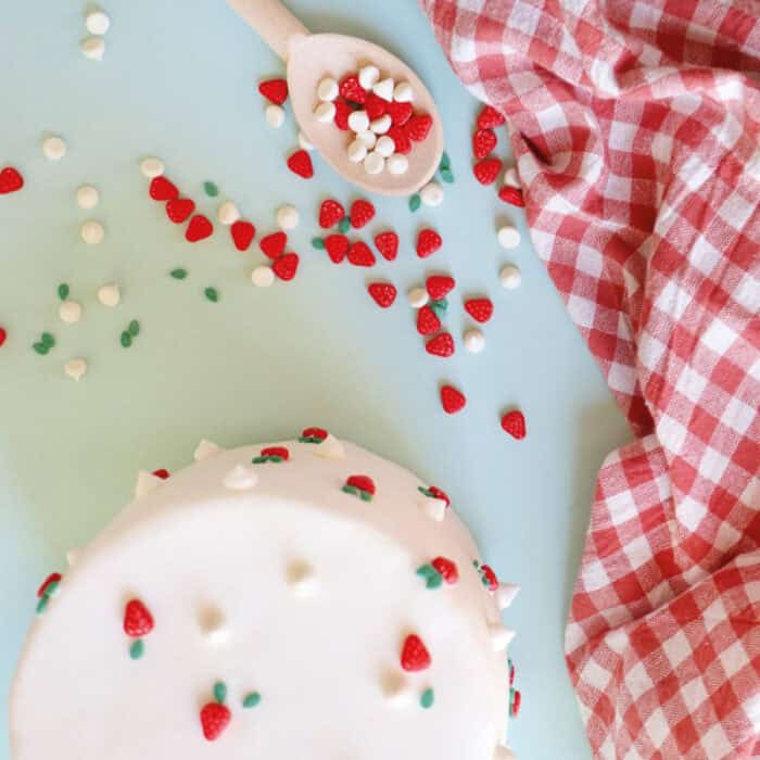 Décors sucrés tarte aux fraises meringuée 30g – Image 6